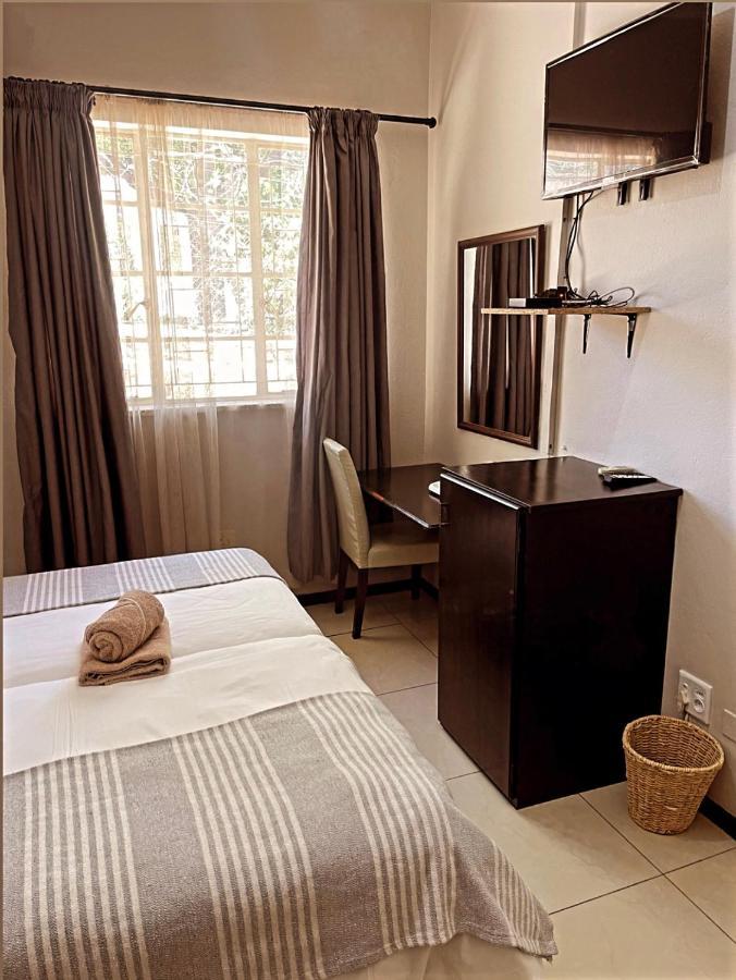 Ethithiya Boutique Guesthouse Windhoek Exteriör bild